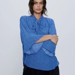 Zara Blue Dotted Tie Neck Flare Sleeve Relaxed Flowy Fit Blouse Size Medium
